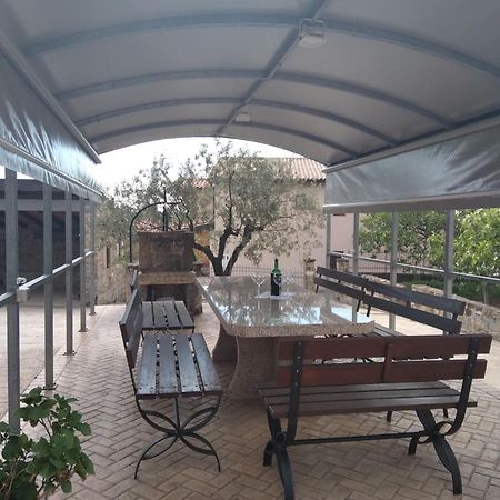 Tourist Farm With Apartments Fig Tree Dekani Ngoại thất bức ảnh